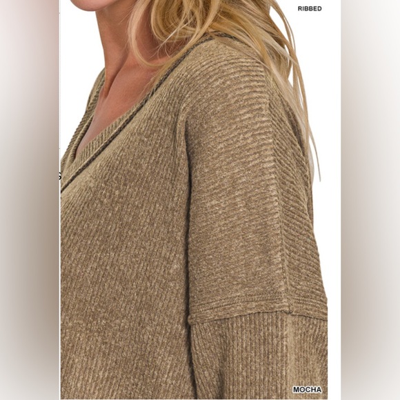 NWT Zenana RIBBED V-NECK DROP SHOULDER TOP - Picture 3 of 4